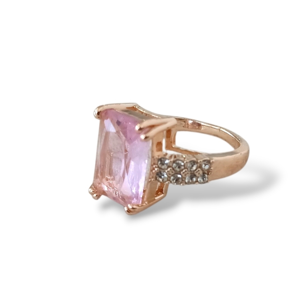 Radiant Cut Morganite Pink Simulated Gemstone Rose Gold Ring Princess Barbie 9